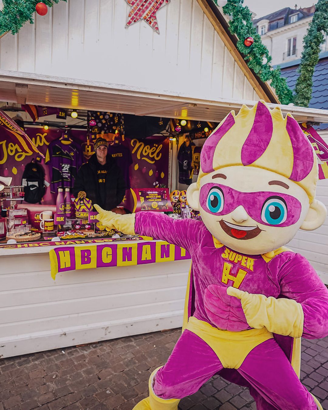 Pop-up store de Noël : bonne ou mauvaise idée pour un club ?